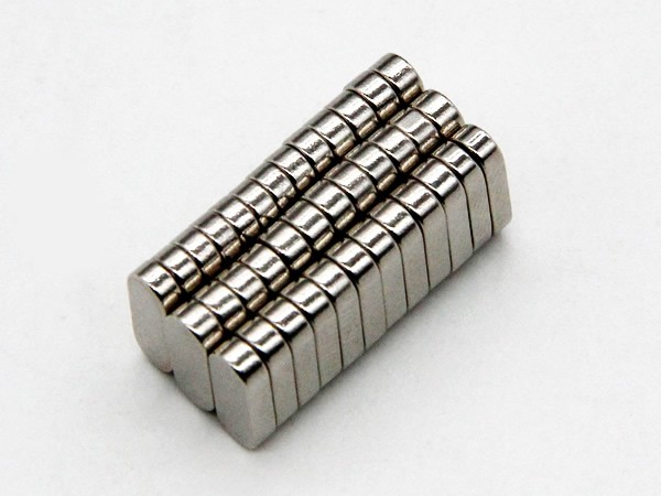 Runway/Elliptical magnet