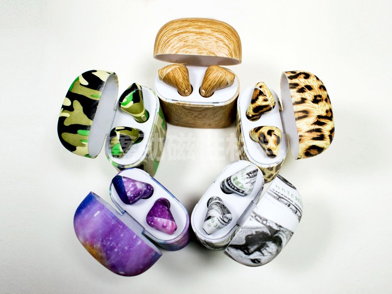 Bluetooth headset, headset box magnet